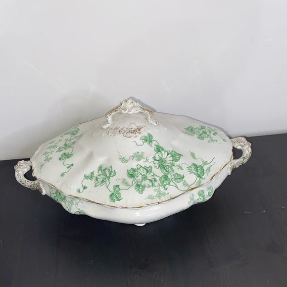 J & G Meakin Covered Serving Bowl - Picture 1 of 7